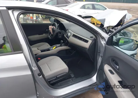 2022 Honda Hr-V 2Wd Lx from USA, damaged, VIN 3CZRU5H38NM724783